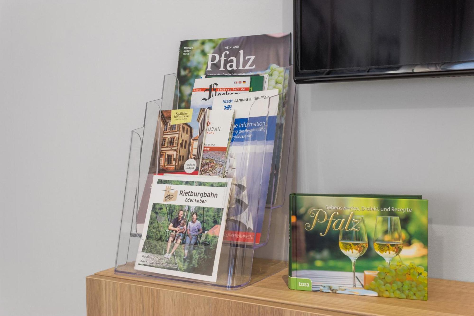 Winetime - Modern - Luxurioes - Direkt Im Zentrum - Stadtmitte Landau in der Pfalz Esterno foto